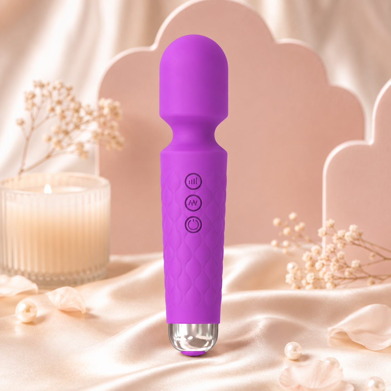 Masajeador vibratorio compacto con intensidad ajustable en color Morado