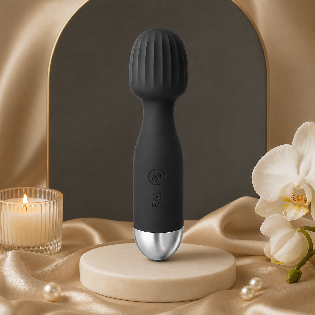 Vibrador compacto recargable con cabezal acanalado y 10 modos en color Negro